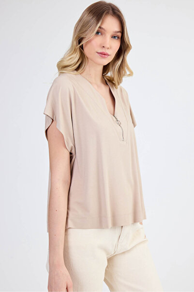 Vitrin Modal Fabric Front Zip Short Sleeve Blouse