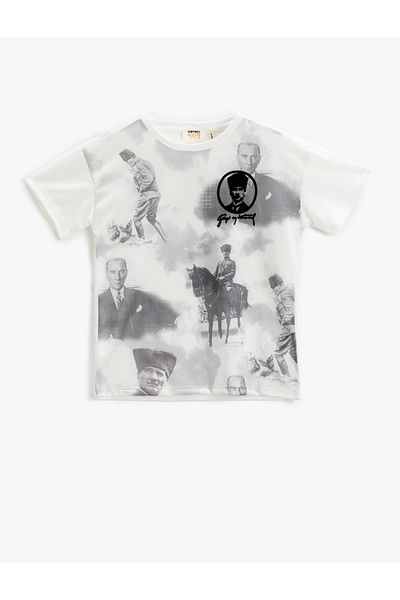 Koton Tricou Imprimat Ataturk, cu mânecă scurtă, cu decolteu