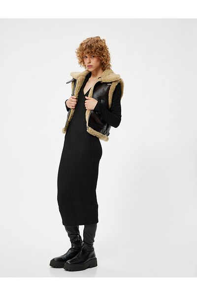 Koton Faux Fur Collar Shiny Leather Vest - Sleeveless, Zipper and Pocket Detail