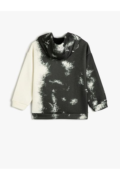 Koton Oversize Hooded Sweatshirt with Pocket Detail and Gradient Charm