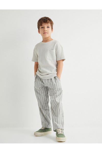 Koton Gestreifte Hose mit Bindegürtel und Taschen aus Baumwolle