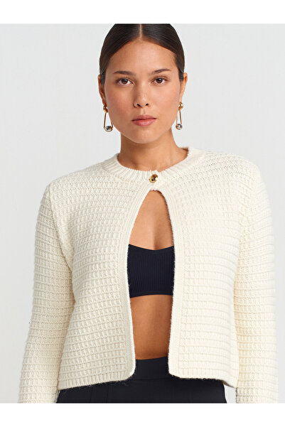 Dilvin 60298 Crew Neck Buttoned Knitwear Cardigan-Ecru