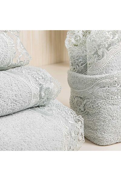 Gül Güler Lace Pearl Pouch + 4 Hand Towels