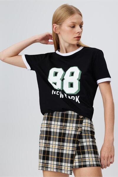 BABOKAH Koledž sa kontrastnim ovratnikom Štampano Kratki rukav T-shirt