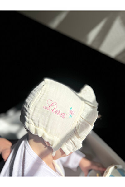 Tasarım Çiçek Detaylı Fırfırlı Müslin Yenidoğan Şapkası