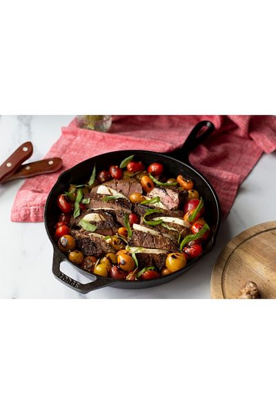 Lodge Round Shape Durable Grill Pan with Ergonomic Handle