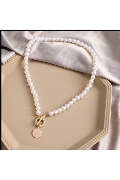 Shiklik MODA Pearl Necklace to Complement Your Elegance