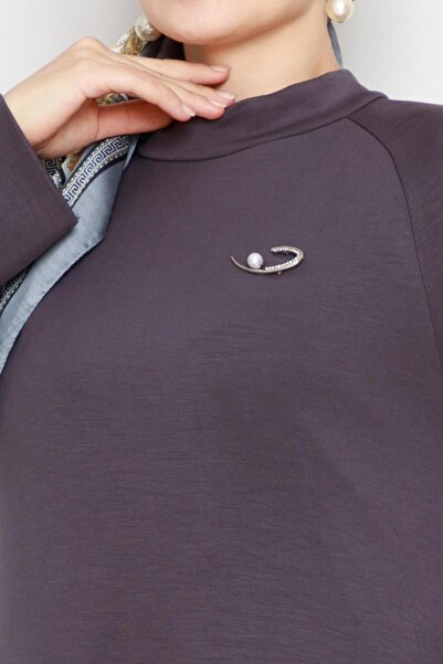 Sevitli Φόρεμα με λεπτομέρεια από ανθρακί καρφίτσα