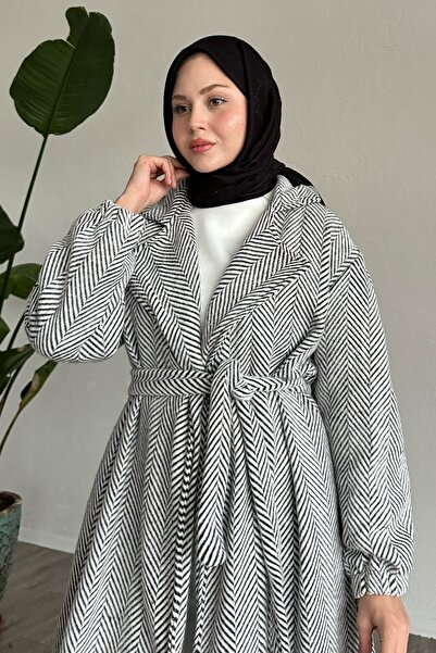 InStyle Herringbone White Stamp Coat