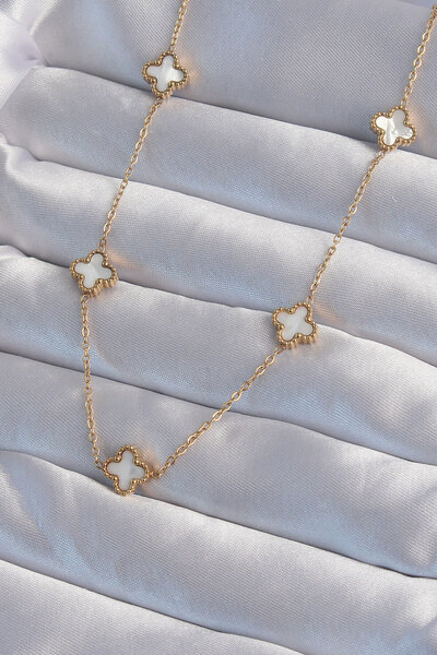 STİLLOVE 316L Steel Gold Color Minimal White Pearlescent Clover Necklace