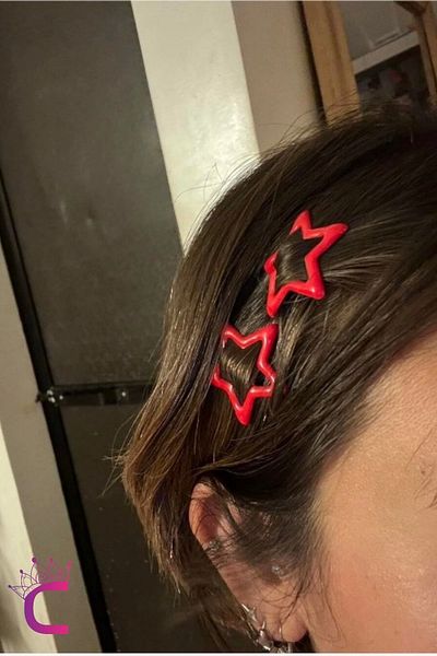 Cinderella Set of 4 Red and White Color Star Snap Clips - October 29 Republic Day Children's Hair Clips