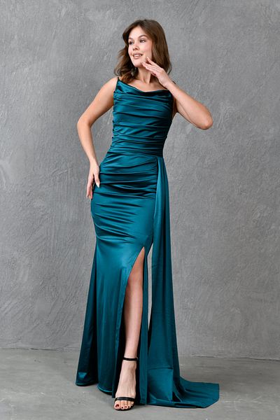 4S1B FASHION Emerald Green Fish Cut Satin Maxi φόρεμα - με λαιμόκοψη με ντραπέ και λεπτομέρεια με σχισμή 39461