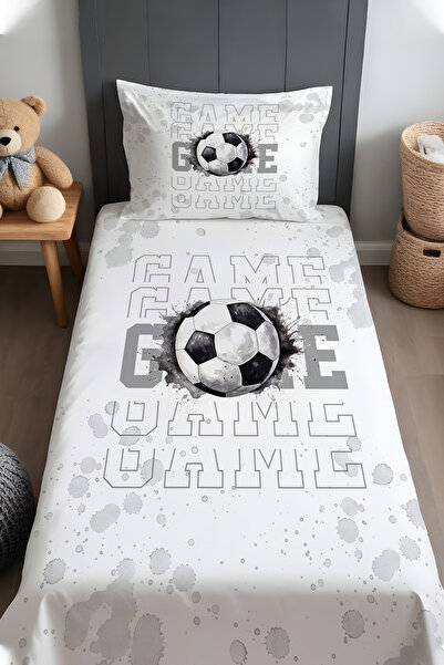 EVPANYA Gri Futbol  Desenli Yatak Örtüsü ve Yastık Kılıfı