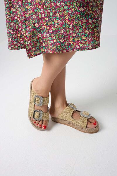 Beyond Γυναικείες Ψάθινες Παντόφλες Χρυσό Χρώμα Ματ Πέτρα Διπλή Πόρπη 5cm BYNDMAT01