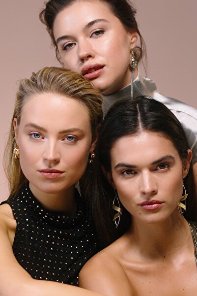 alix avien paris MATTE FOUNDATION 403 FAIR SAND