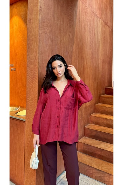 Serica Moda قميص كبير الحجم بأكتاف منخفضة