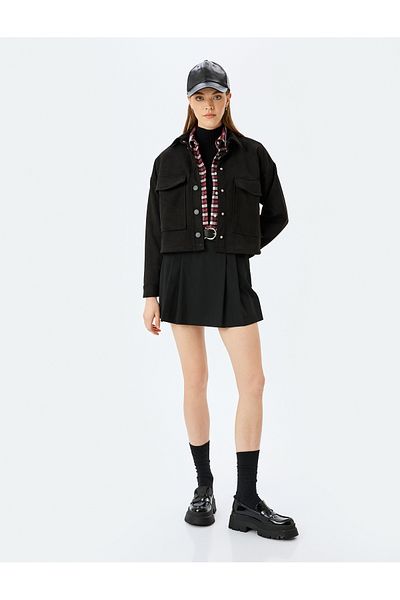 Koton Übergroße Hemdjacke in Wildlederoptik mit Taschendetail und Druckknopfverschluss