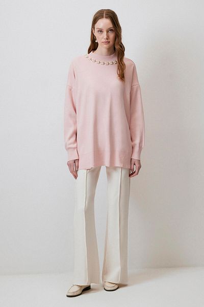 Touché Privé Pearl Collar Sweater
