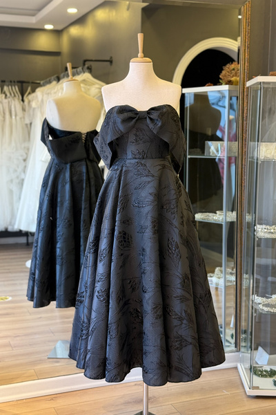 Lenta Moda Siyah Düşük Kol Desenli Brokar Kumaş Midi Boy Abiye Ve Gece Elbisesi