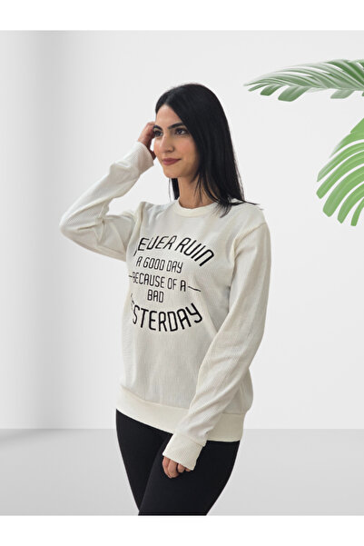 YusGos Never Run Printed 0 Collar Sweatshirt (White)