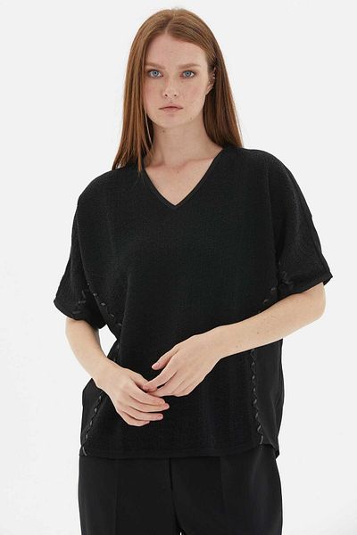 Two Mail Black V-Neck Knitwear Blouse