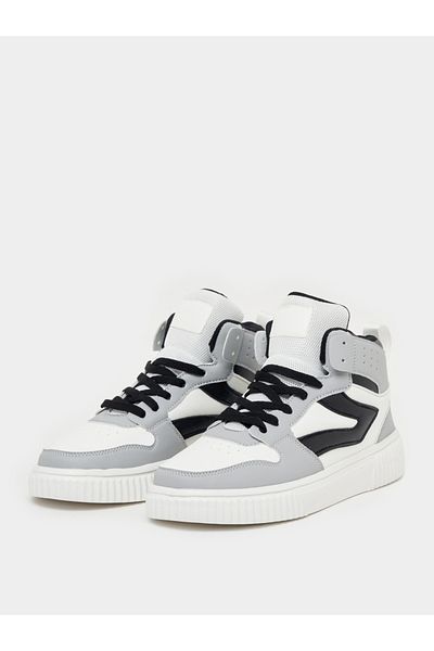 Styli Color Block Hi-Top Lace Up Skateboarding Shoes