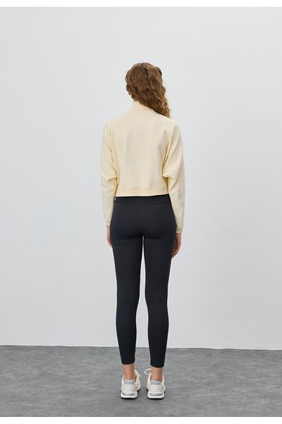 TUBİA Cardigan crop cu guler stand detaliat de culoare vanilie pentru femei