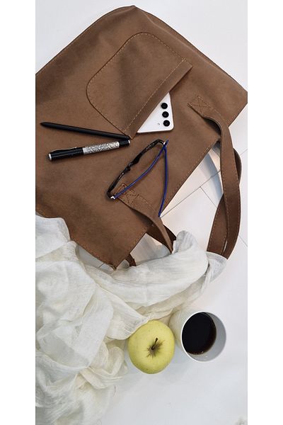 Life حقيبة يد وكتف من جلد الغزال