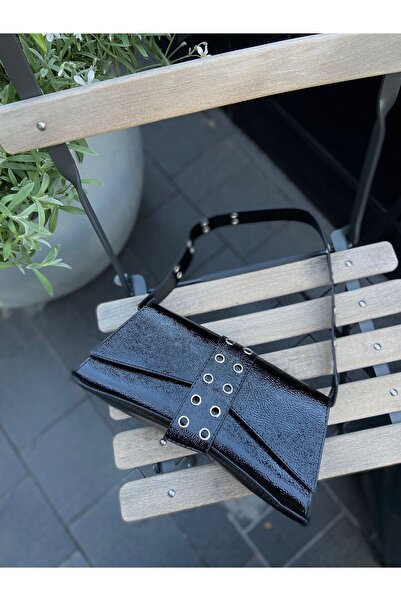 SHIKIRTI Kadın Siyah Rugan Kuş Gözü Detaylı Kol Çantası