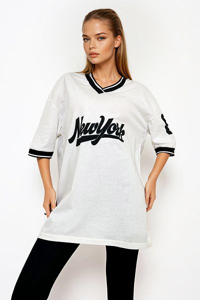VAGGON Women's White Collar and Ribbed Sleeves Front Printed Oversize T-Shirt Vgn-786-001