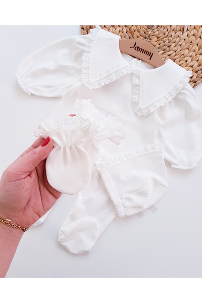 Jammybaby 100% Cotton Scalloped Lace Triangle Collar Jumpsuit for Baby Girl - Lore Hat Gloves Set