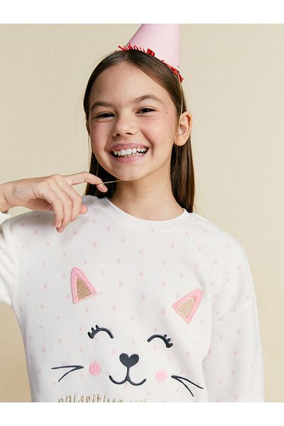 LC Waikiki Lcwk Crew Neck Embroidered Fleece Girls Pajamas Set