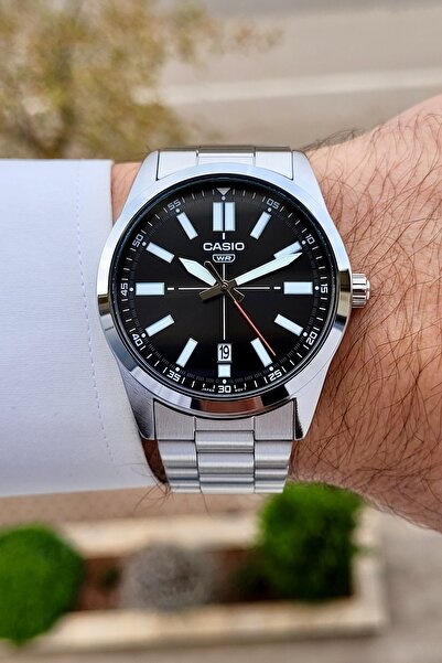 Casio Dial Black Band Metallic Color Men's Wristwatch