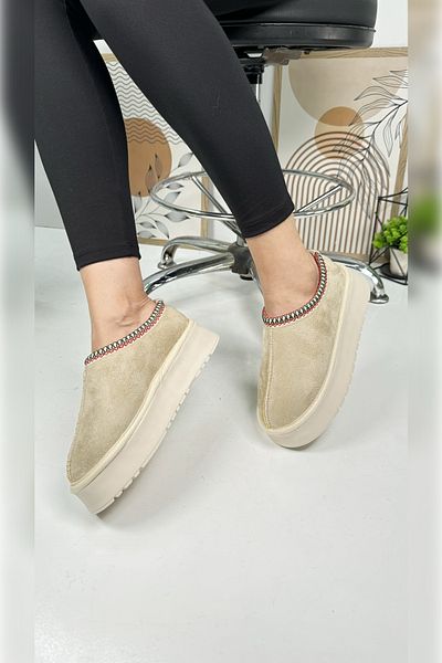 İmerShoes Bocanci de damă din piele intoarsa cu model bej cu talpa inalta groasa - U50 usor