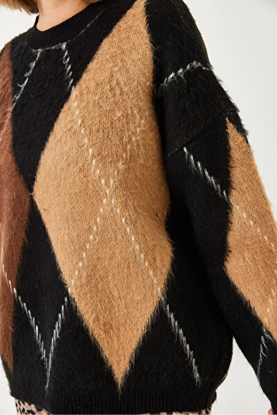 Bianco Lucci Women's Diamond Patterned Oversize Knitwear Sweater 60351284