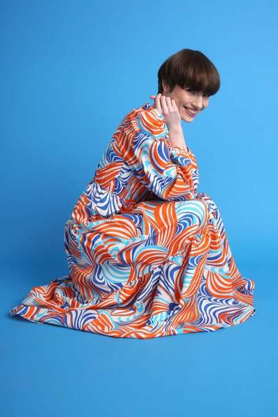 ALLDAY Помаранчево-темно-синя сукня з рюшами, 100% бавовна, зібраними рукавам...