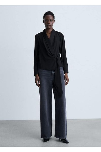 MANGO Woman Satinbluse mit Bindedetail