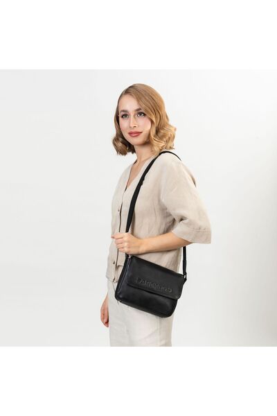 Farmhood Memphis Shoulder bag Leather 22 cm
