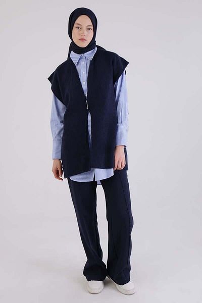 ALLDAY Navy Blue-Brooched Knitwear Vest