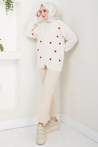 hafsamina Cream Color Heart Applique Knitwear Cardigan - Hm2608