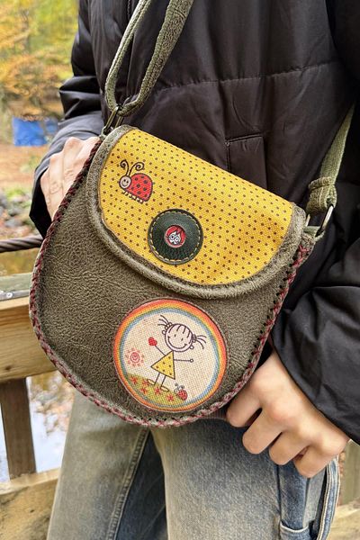 Fildişi Aksesuar Khaki Colored Vegan Leather Women's Bag - Braided Cross with Girl Image