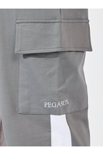 Styli Contrast Panel Oversized Joggers with Cargo Pocket