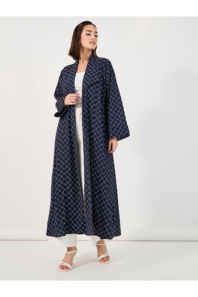 Styli Shawl Collar Geo Print Crepe Abaya