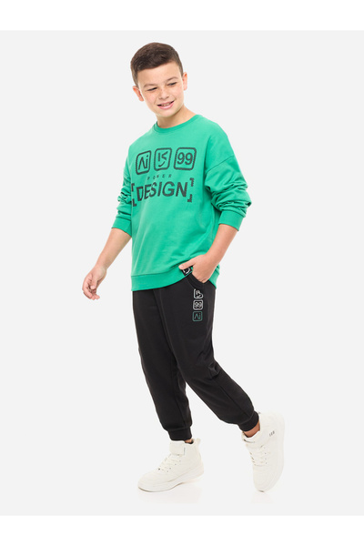 Victor and Jane By Styli Graphic Print Sweatshirt & Cuffed Joggers Set