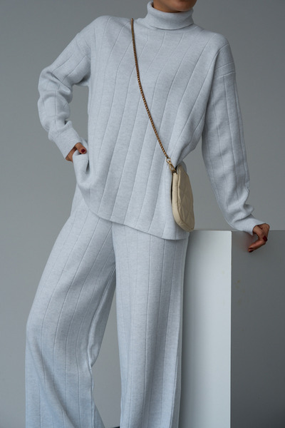 LOOSH Women's Karmelange Turtleneck Sweater Wide Cut Pants 2-Piece Knitwear Set