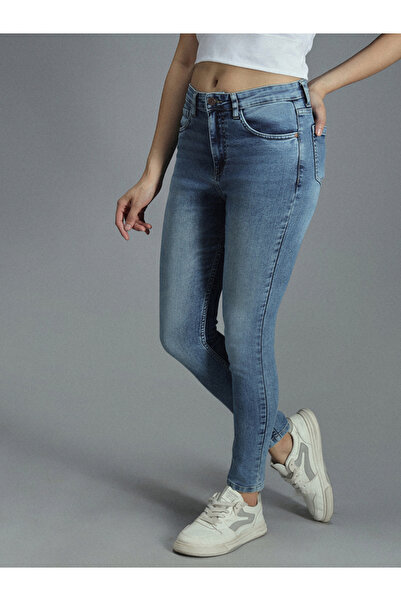 High Star By Styli بنطال جينز باهت اللون بقصّة Skinny Fit وعالي الخصر وقابل ل...