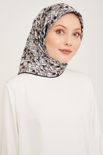 Armine Silk Scarf Nostalgia Sura 9004Ds Geometric Pattern Black-Gray