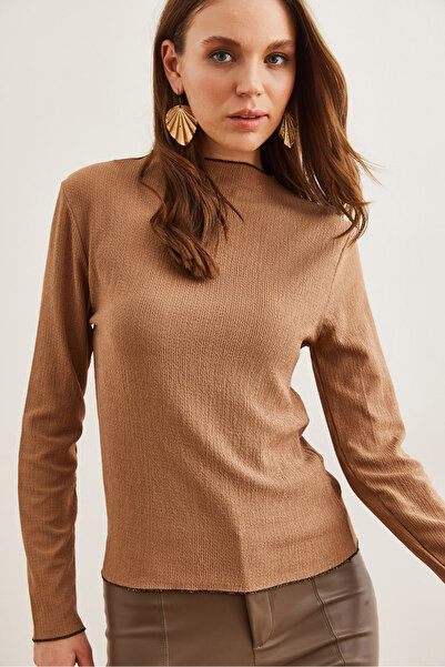 Olalook Kadın Camel Dik Yaka Bebe Overlok Detaylı Örme BluzBLZ-19002783