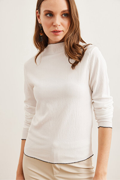 Olalook Weiße Damen-Strickbluse mit Stehkragen und Overlock-Detail 19002783