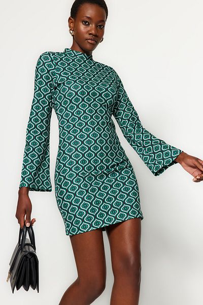 Trendyol Collection Μίνι πλεκτό μολύβι φόρεμα με σμαραγδί πράσινο εμπριμέ γιακά TWOAW24EL00191